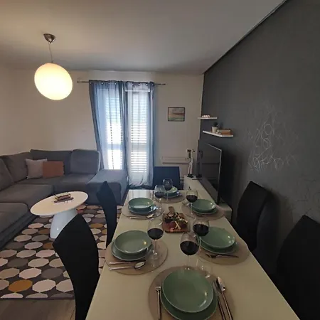 Apartman Petra *